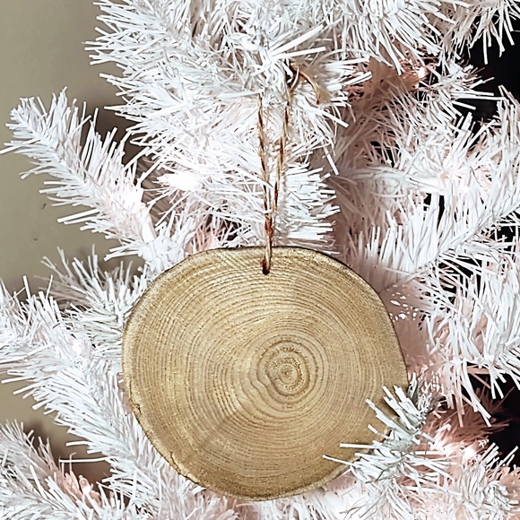 HANDCRAFTED WOODEN CHRISTMAS ORNAMENT OH COME LET US ADORE HIM/TREE DECOR - Picture 2 of 3